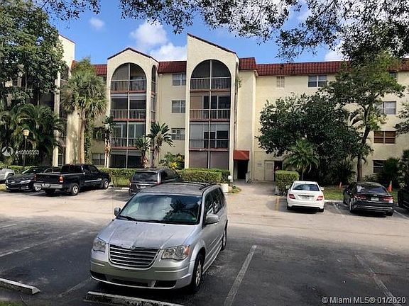 4th image of 3330 Spanish Moss Ter APT 108