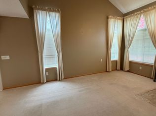 17030 Eagleview Ln, Farmington, MN 55024