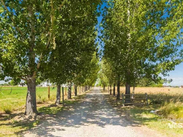 1295 S Dawcamry Ln, Kuna, ID 83634