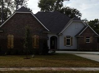 305 Goose Pointe Blvd, Biloxi, MS 39531