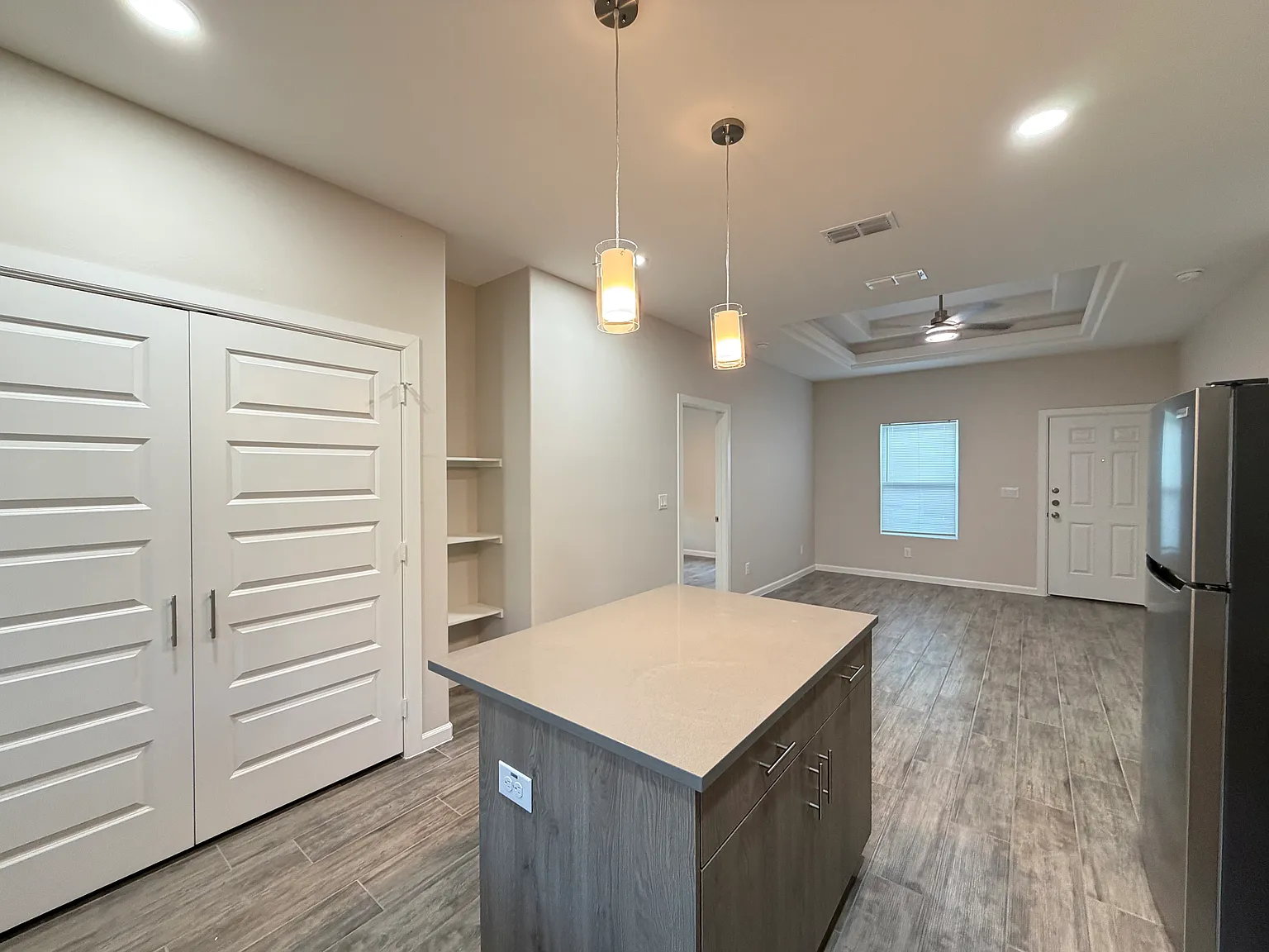 3 bed, 1081 sqft, $1,250 — Photo 4