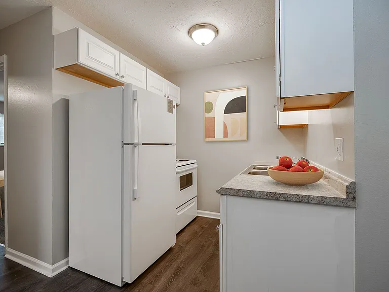 Clearwater Apartments — Photo 15
