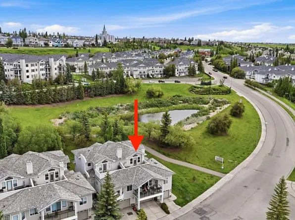 406 SE Rocky Vista Gdns NW, Calgary, AB T3G 5V1