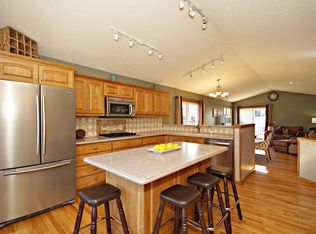 17275 Fieldcrest Ave, Farmington, MN 55024