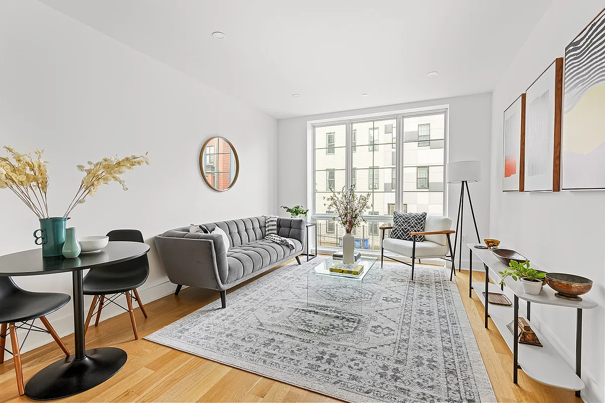 40 Schaefer St Unit 3B