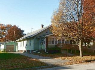 705 1st St, Traer, IA 50675