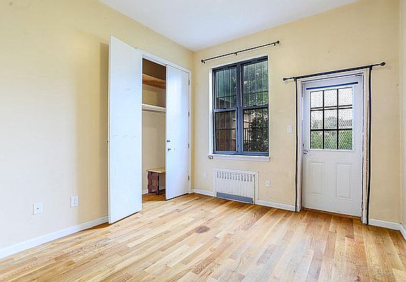 3rd image of 242 Howard Ave APT 1L