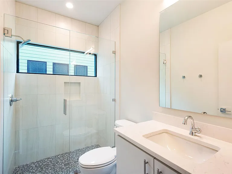 1118 Walton Ln #3 — Photo 12