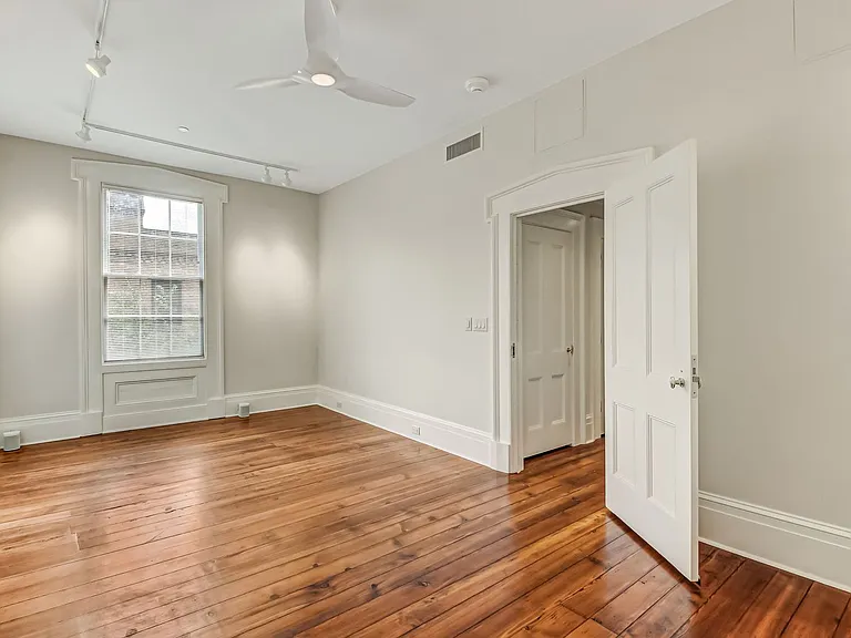 31 E Jones St — Photo 15
