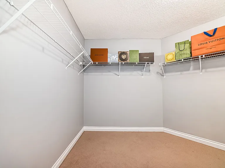 409 W Lakeview Dr — Photo 29