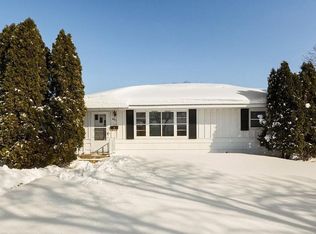 401 16th Ave N, Hopkins, MN 55343