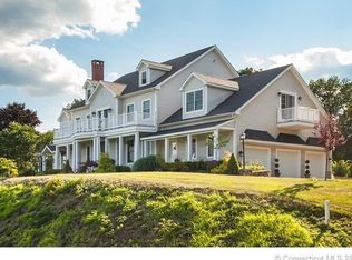 11 Justin Rd, Woodbridge, CT 06525