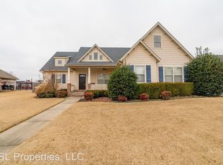 1216 Chancery Ln, Cave Springs, AR 72718