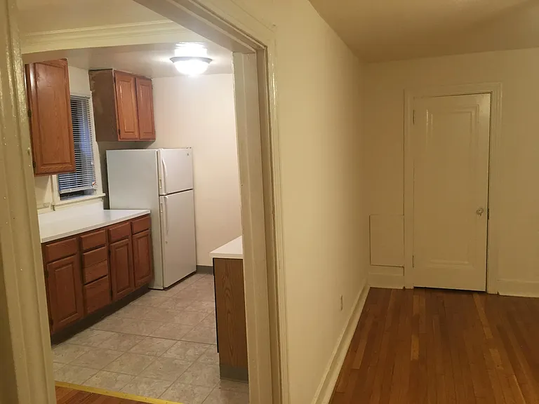 208 Beverly Rd #4 — Photo 4