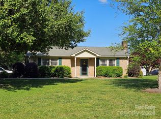 2483 Oxford Cir, Lancaster, SC 29720