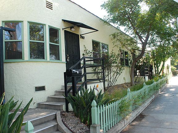 Entrance from Stewart St