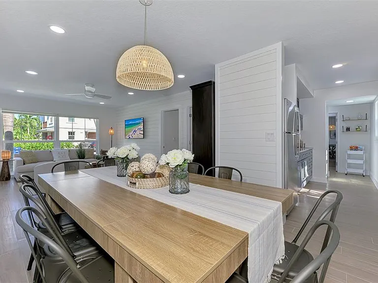 1100 Point Of Rocks Rd — Photo 28