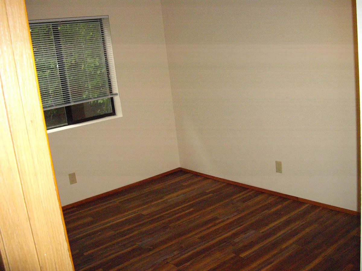 Building Photo - 14883 Midvale Ave N