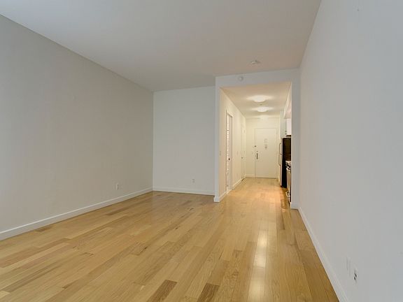5th image of 37 Wall St APT 14E
