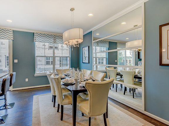 Dining area off the kitchen