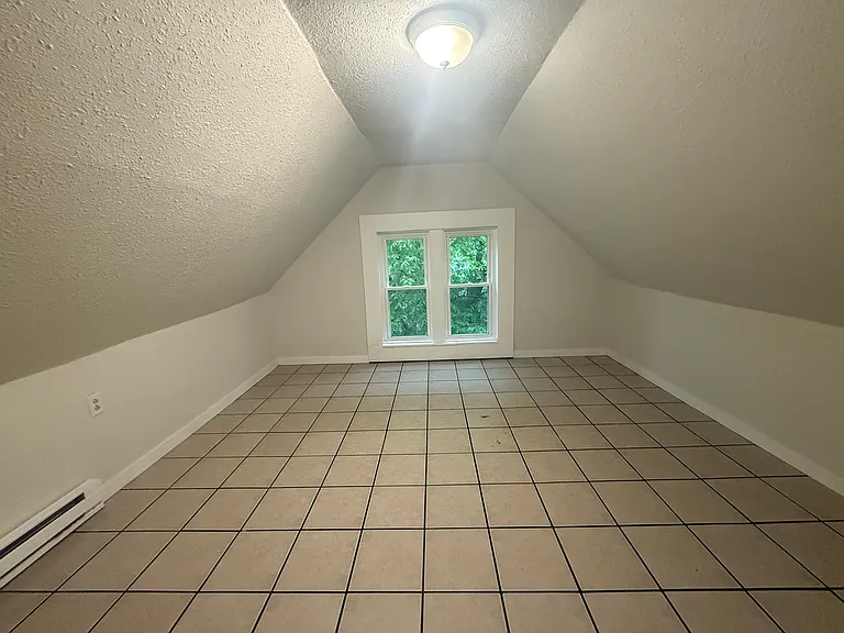 attic room 2