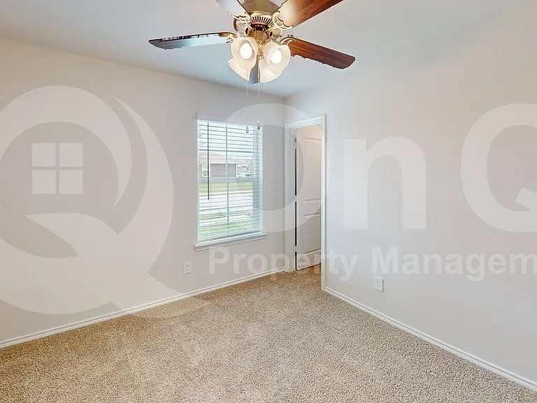 1213 Bristlecone Dr — Photo 10