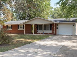 1006 Davis Blvd, Sikeston, MO 63801