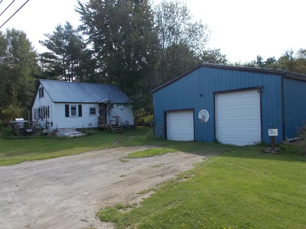 33 Quaker Hill Road, Unity, ME 04988