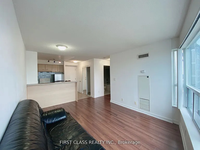 36 Lee Centre Dr #3006 — Photo 3