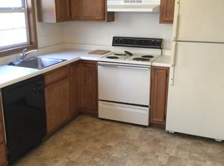 200 Division Ln APT 10, Beaver, PA 15009