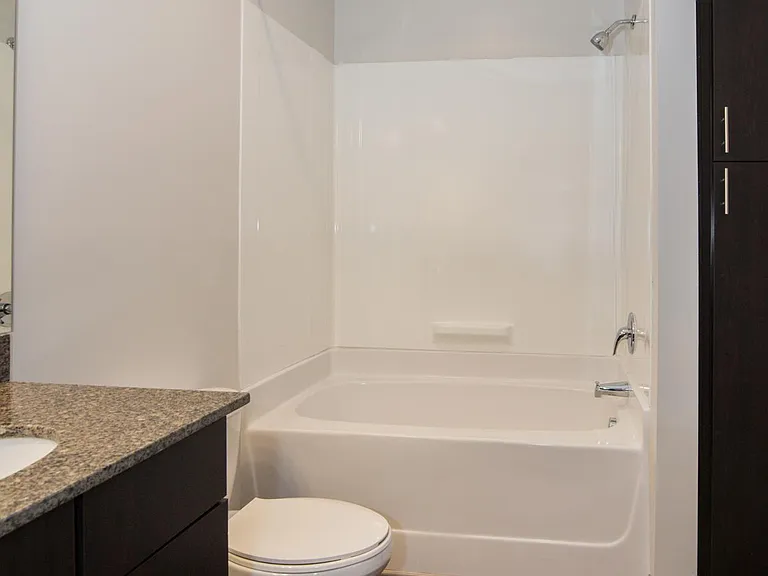 Marvel Apartments — Photo 29