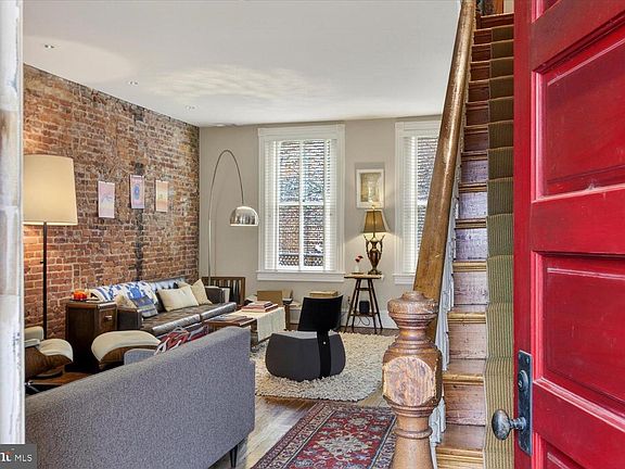 4th image of 116 11th St NE