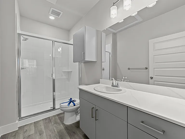 bathroom bathroom