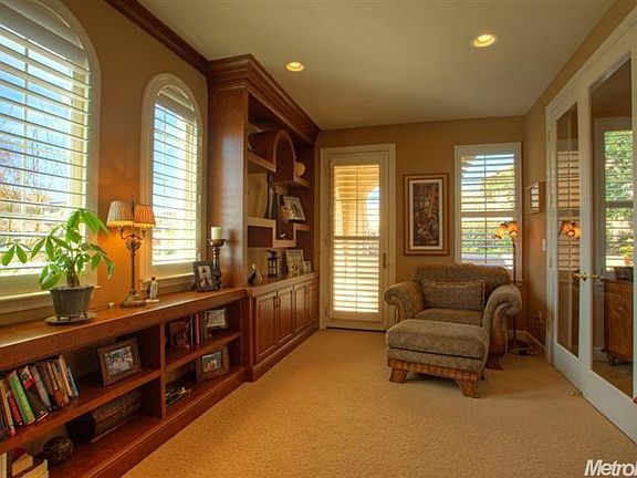 5th image of 1726 Terracina Dr
