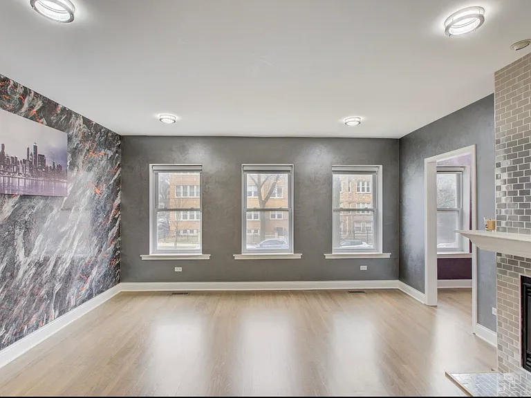 2057 W Fargo Ave #1 — Photo 3