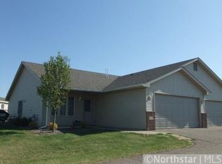 119 Cottage Dr, Osceola, WI 54020