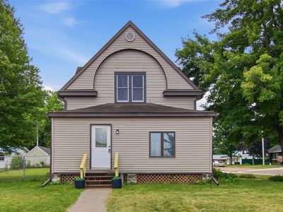 810 E La Salle Avenue, Barron, WI, 54812