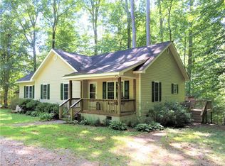 102 Burning Tree Rd, Hartfield, VA 23071