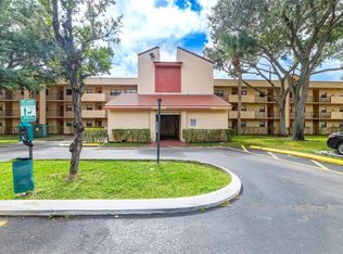 3199 Foxcroft Rd APT 115, Hollywood, FL 33025