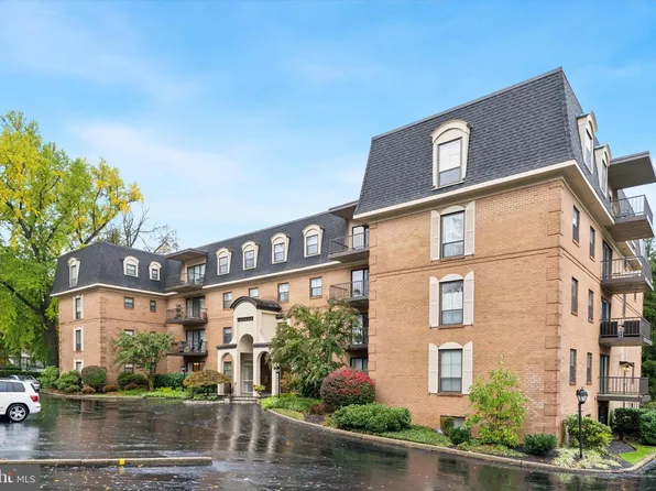 601 Montgomery Ave APT 204, Bryn Mawr, PA 19010