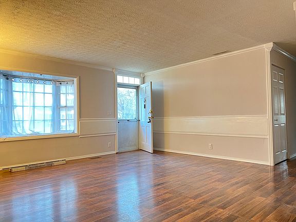 2nd image of 531 King George Ave