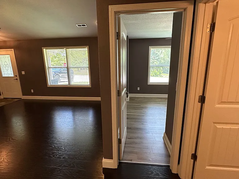 333 Lyle Curtis Cir — Photo 45