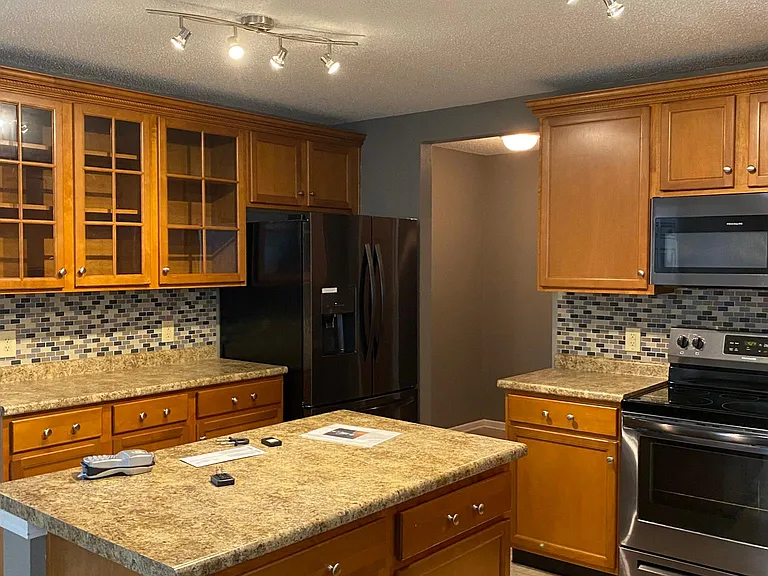 633 Fireside Dr — Photo 12