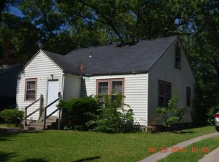 1072 Monroe St, Benton Harbor, MI 49022