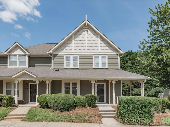2744 Von Thuringer Ct, Charlotte, NC 28210