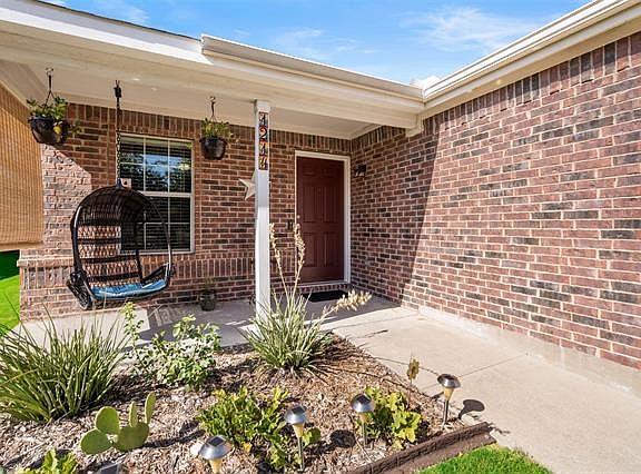 4th image of 1214 Pine Forest Dr