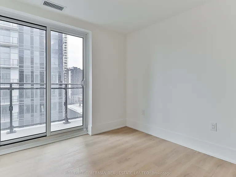 206 King St W #Penthouse 1 — Photo 27