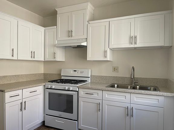 4th image of 510 E Cypress Ave #H
