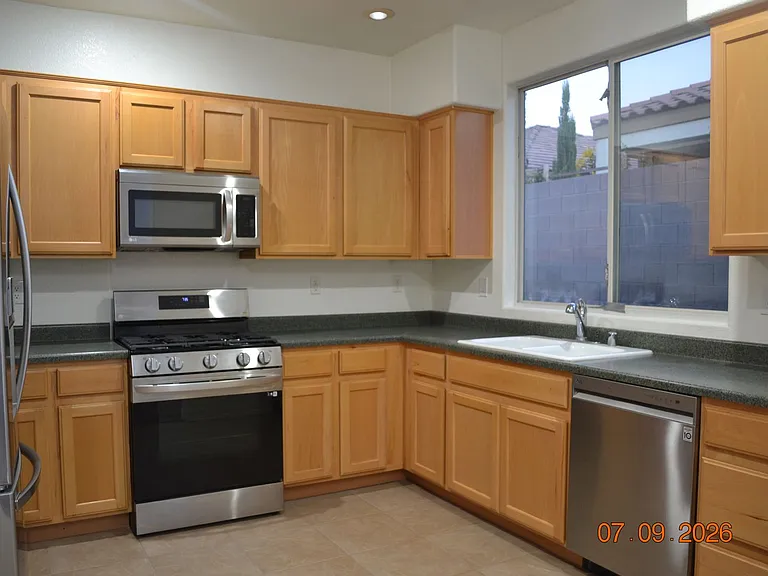 6235 Shamrock Lake Ave — Photo 17
