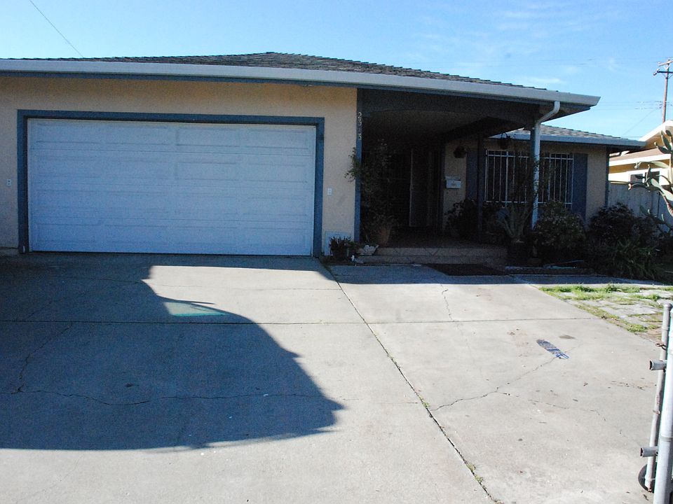 1st image of 2313 Huran Dr